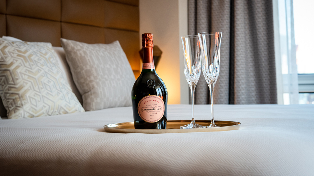 tlnyc-celebrate-gift-romantic-gesture.jpg