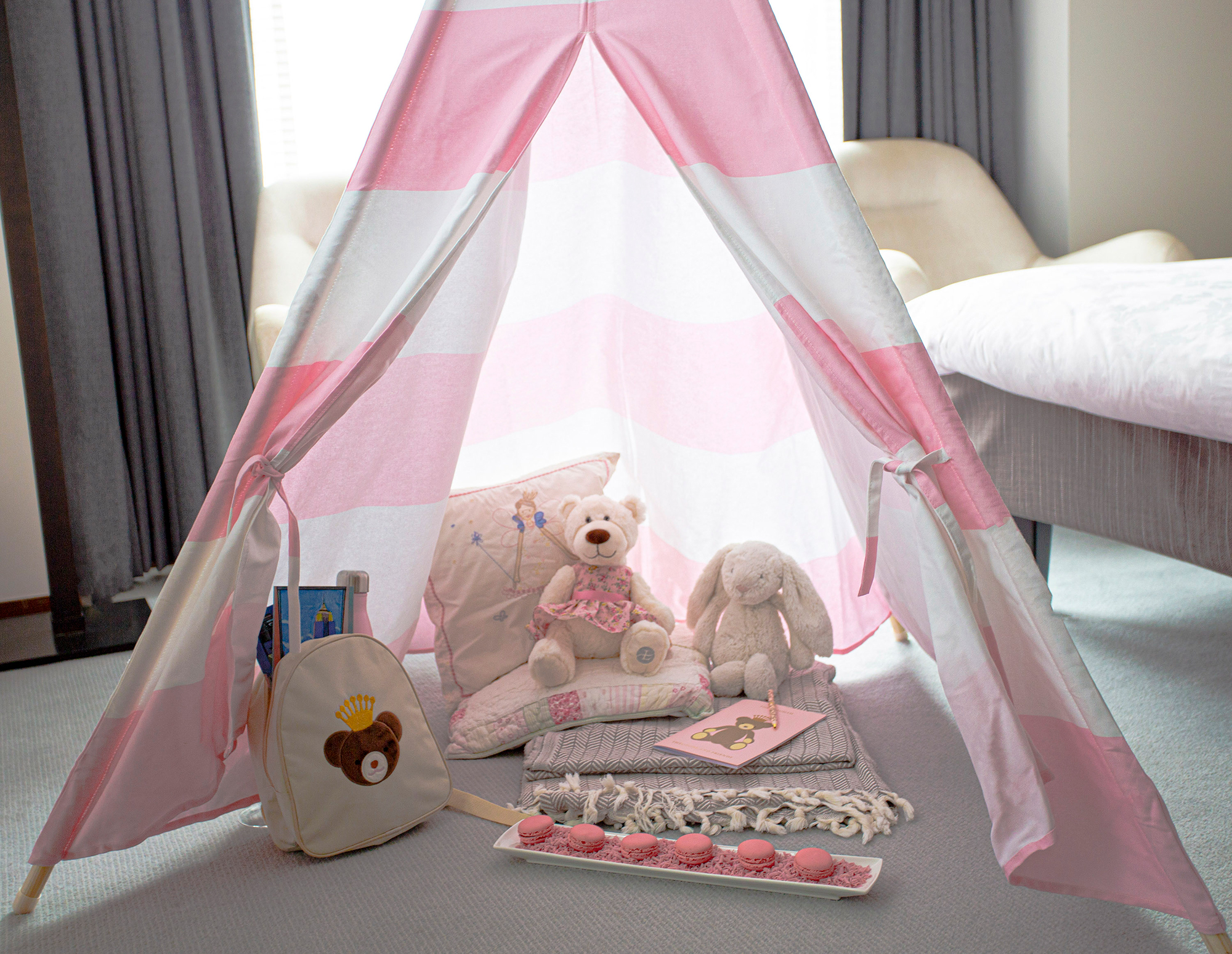 tlnyc-gift-family-getaway.jpg